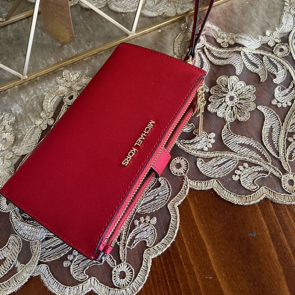 Michael Kors double zipper wristlet - Picture 7 of 7